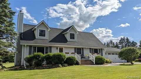 9753 W Coon Lake Road, Webberville, MI 48892