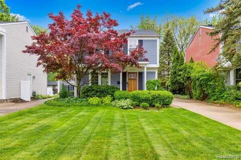 16233 BIRWOOD Avenue, Beverly Hills, MI 48025