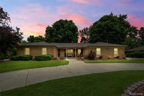 35220 Northmont Drive, Farmington Hills, MI 48331
