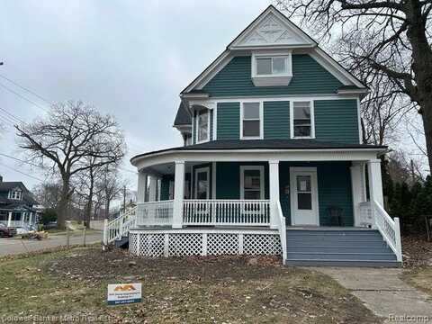 82 PALMER Avenue, Pontiac, MI 48341