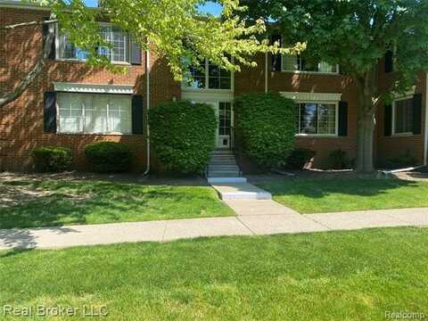 754 E Fox Hills Drive, Bloomfield Hills, MI 48304