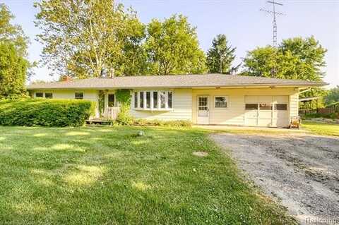 3293 W Oregon Road, Lapeer, MI 48446