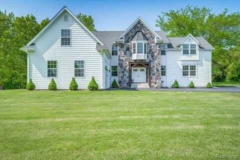 10726 Davisburg Road, Davisburg, MI 48350