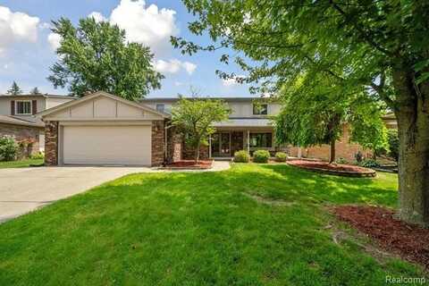 7302 PARKWAY Court, Canton, MI 48187