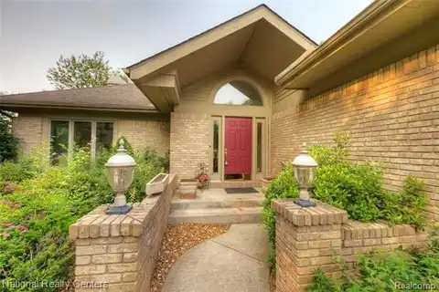 2692 Mulligan Drive, Jackson, MI 49203