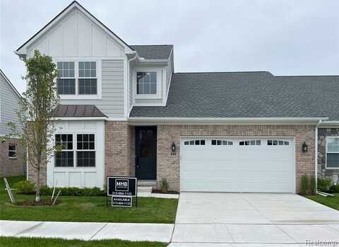 585 HERITAGE Pl, Saint Clair Shores, MI 48080