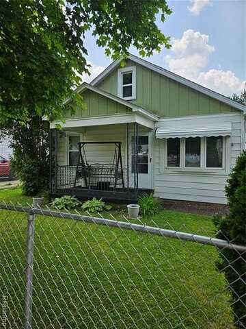 2138 E Judd Road, Burton, MI 48529