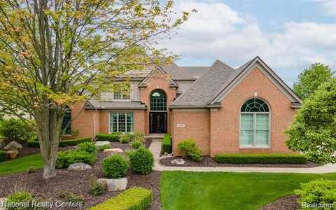 3900 SOUTH CREEK Drive, Rochester, MI 48306