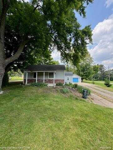 525 E SAINT CLAIR Street, Almont, MI 48003
