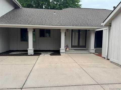 1847 Golf Ridge Drive, Bloomfield Hills, MI 48302