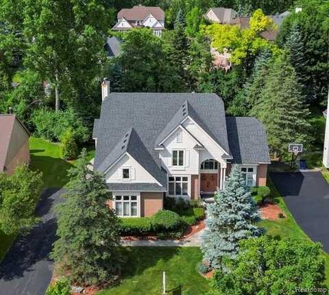 7304 Colchester Lane, West Bloomfield, MI 48322