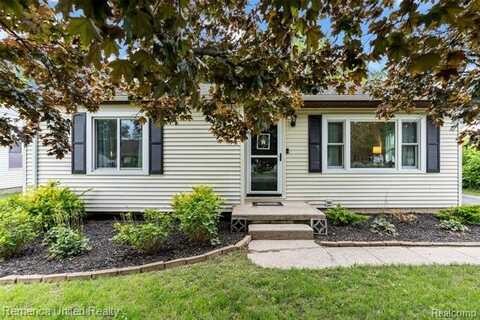 4173 Watson Avenue, Holt, MI 48842