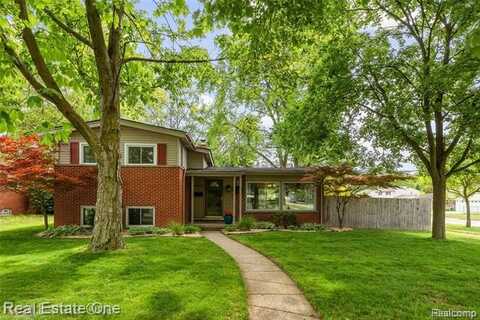 19916 Weyher Street, Livonia, MI 48152