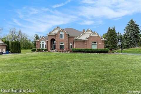 36 KNORRWOOD Drive, Rochester, MI 48306