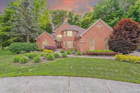 50565 Otter Creek Drive, Shelby, MI 48317
