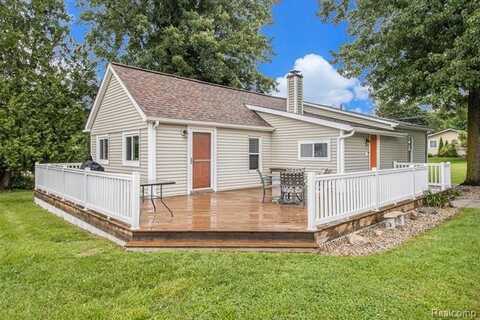 3211 S OLD US HIGHWAY 23, Brighton, MI 48114