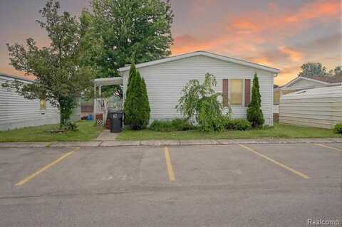 48593 Lakeview E, Shelby, MI 48317