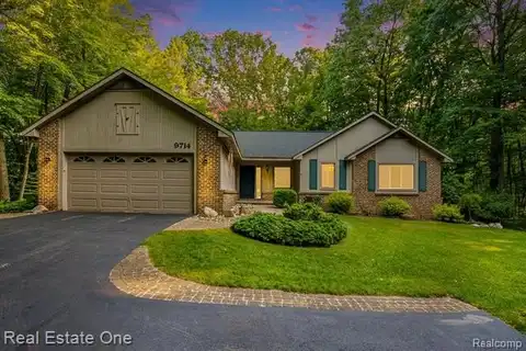 9714 Naiad Road, Clarkston, MI 48348
