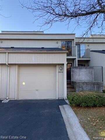 39514 COUNTRY Lane, Novi, MI 48375