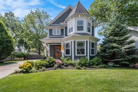92 Kensington Boulevard, Pleasant Ridge, MI 48069