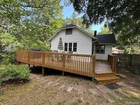 3089 Dogwood Street, Coloma, MI 49038