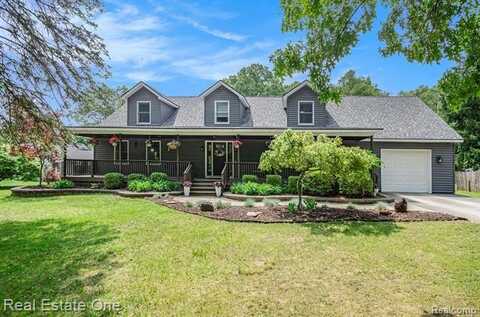 2400 Rolandale, West Bloomfield, MI 48324