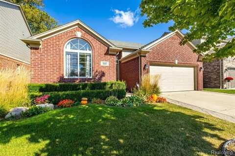 5687 GREGORY Drive, Utica, MI 48317