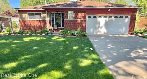 28421 Tapert Drive, Southfield, MI 48076