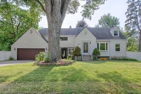 25811 Briarbank Avenue, Southfield, MI 48033