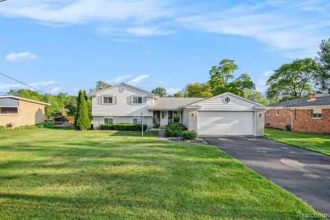 3255 School House Drive, Waterford, MI 48329