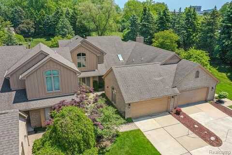 1328 Autumn Drive, Troy, MI 48098