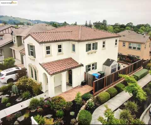 1811 Velvetleaf Ln, Santa Rosa, CA 95404