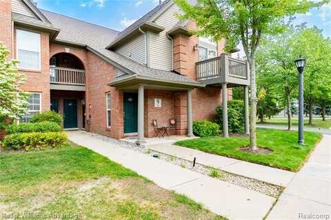28498 Carlton Way Drive, Novi, MI 48377