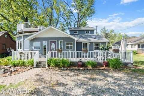 7380 Kilkare Road, Lexington, MI 48450