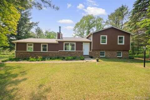 1931 E Marr Road, Howell, MI 48855