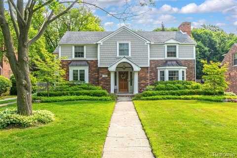 828 Westchester Road, Grosse Pointe Park, MI 48230