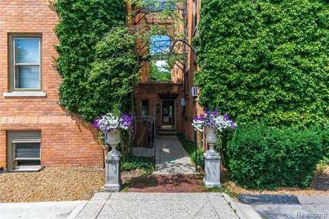 327 SOUTHFIELD RD UNIT 1, Birmingham, MI 48009