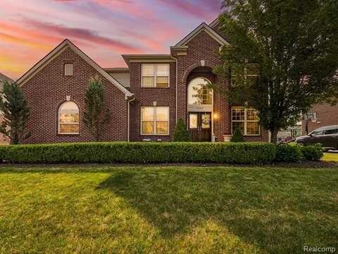 42464 Beechwood Drive, Sterling Heights, MI 48314