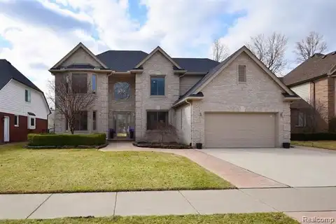 18516 RANIER Drive, Macomb, MI 48042