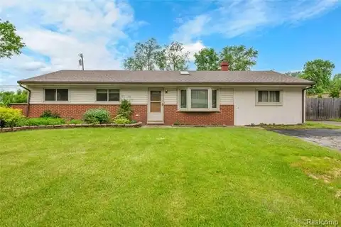 6927 Snow Apple Drive, Clarkston, MI 48346