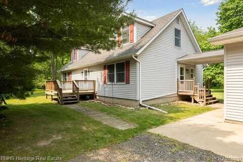 4837 Clyde Road, Howell, MI 48855