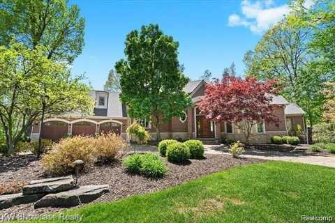 4563 HAVERHILL, Commerce Township, MI 48382