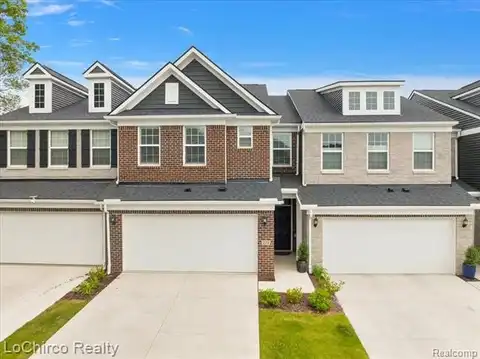 273 Strawberry Drive, Rochester Hills, MI 48307