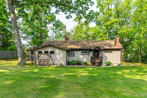 421 S Opdyke Road, Auburn Hills, MI 48326