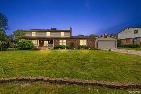 3129 Sandy Creek Drive, Shelby, MI 48316