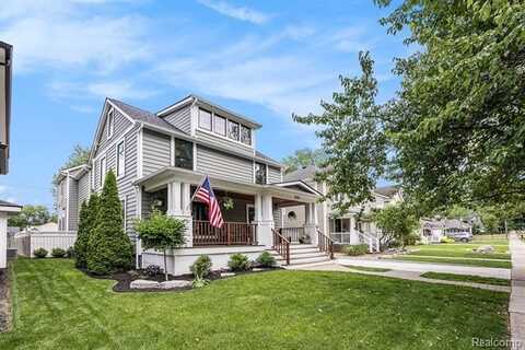 424 Taylor Avenue, Rochester, MI 48307