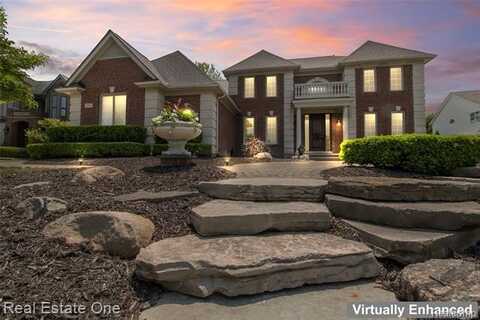 2901 Ambleside Court, Rochester, MI 48306