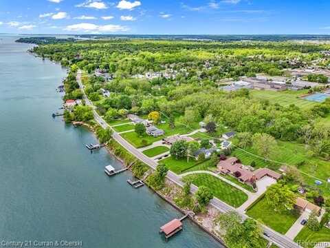 23722 E River Road, Grosse Ile, MI 48138