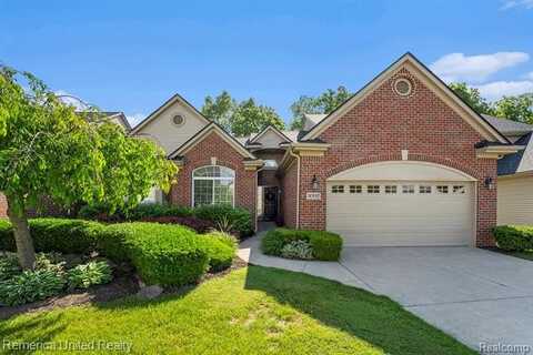 1692 Pine Forest Drive, Commerce Township, MI 48390