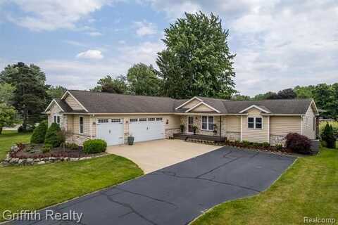 1158 Camelot Drive, Pinckney, MI 48169